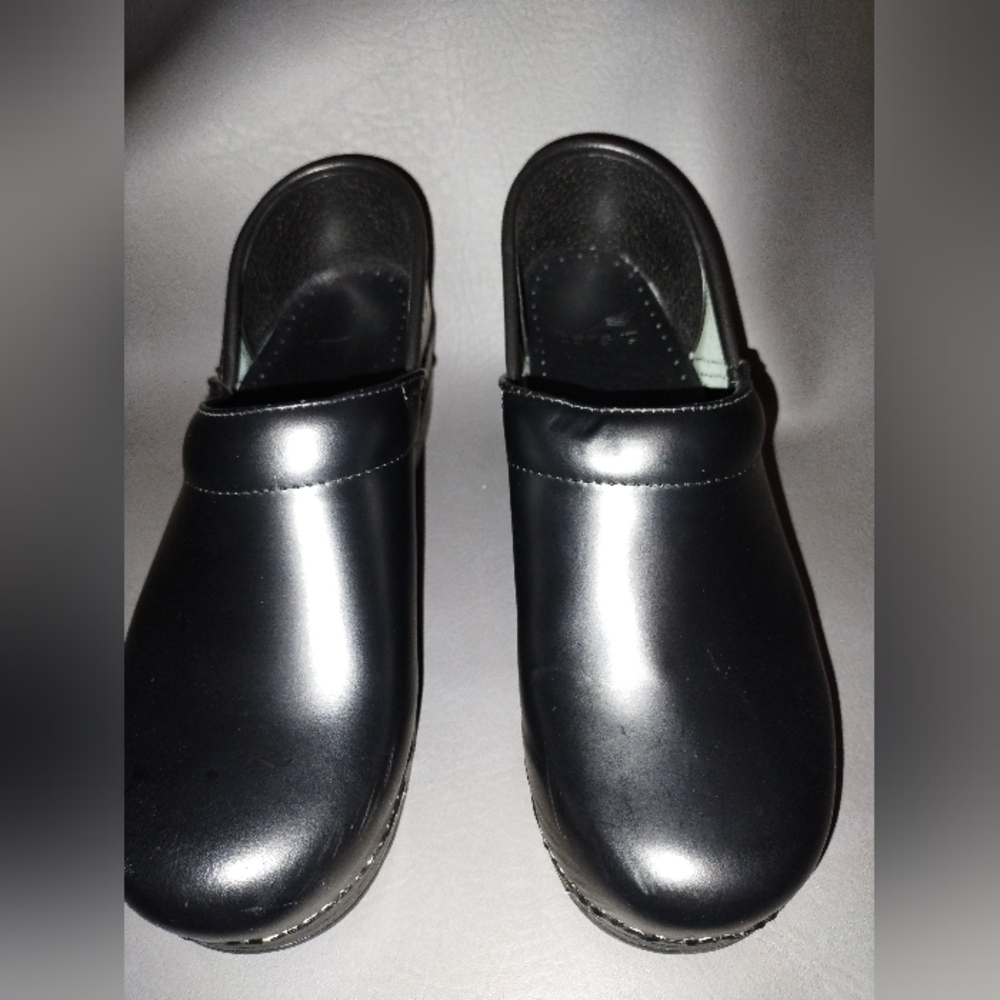 Dansko Black Professional Clog Women's 39/8.5